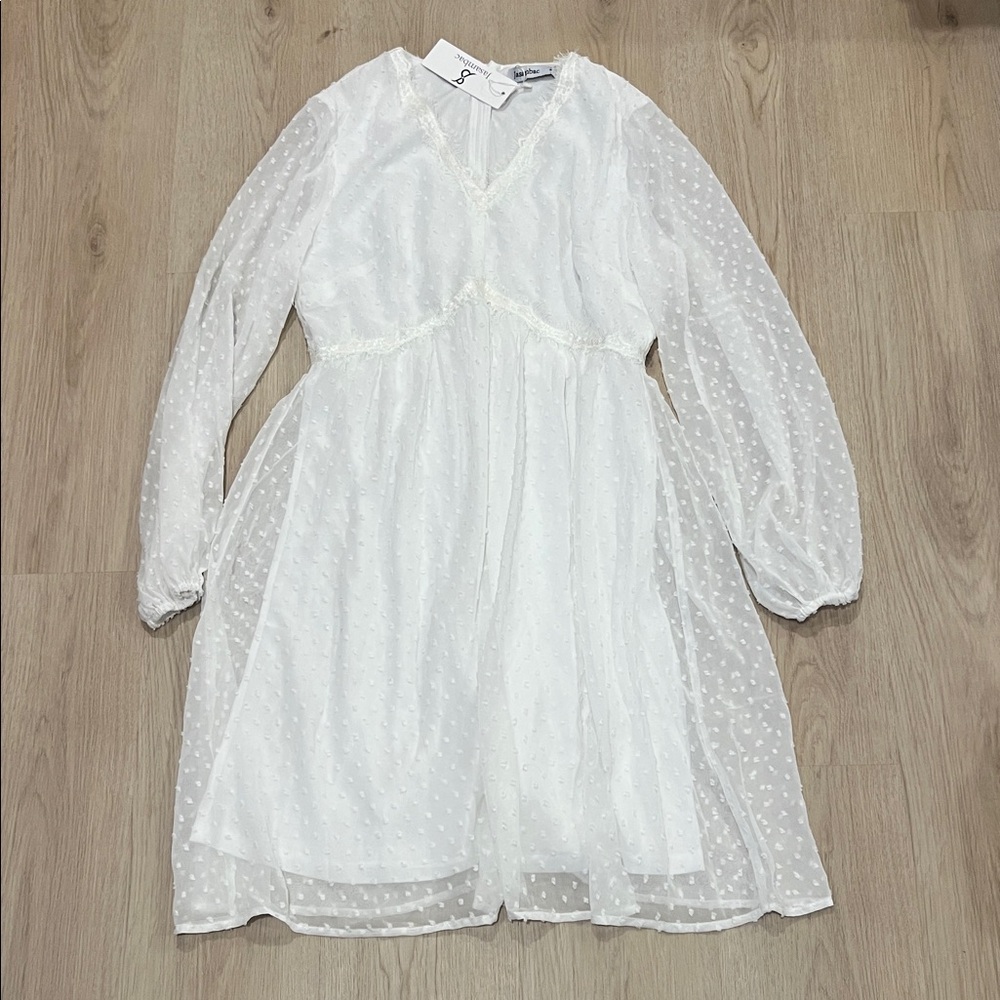 NWT Jasambac Medium Elegant White Dress